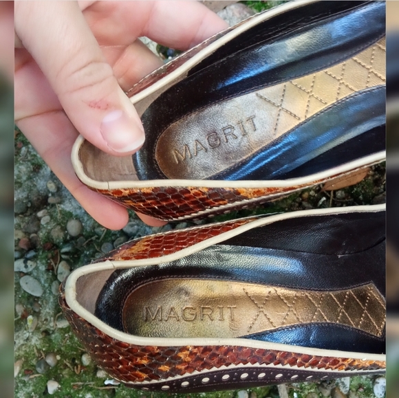 Designer Magrit Real Leather Court Heeled Shoes - Picture 14 of 14